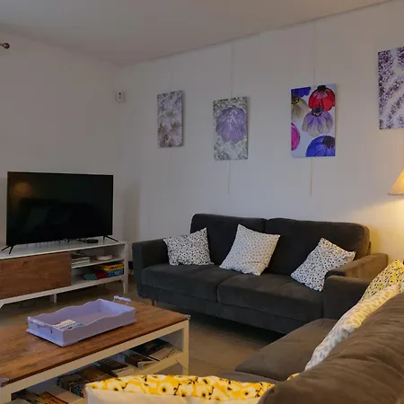 Holiday home Lamoureuse *