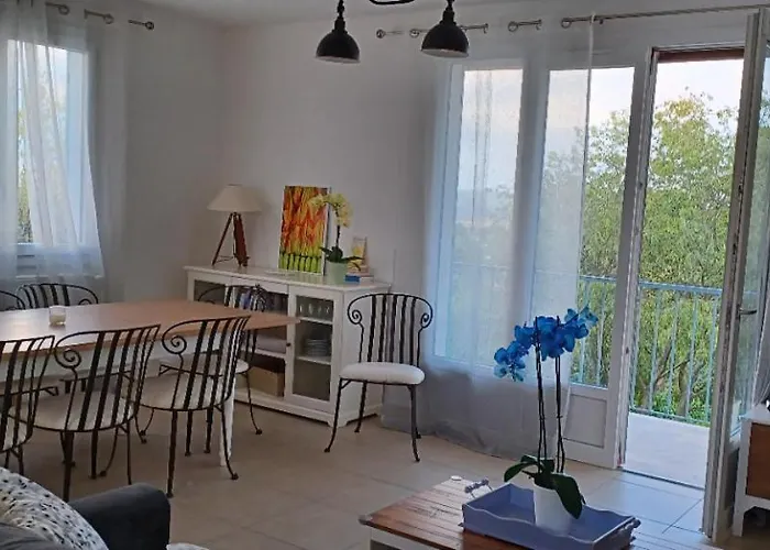 Lamoureuse Vakantiehuis *